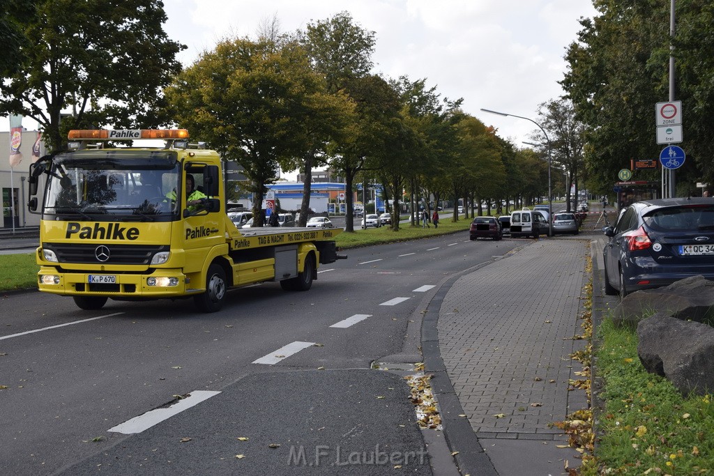 VU Koeln Buchheim Frankfurterstr Beuthenerstr P184.JPG - Miklos Laubert